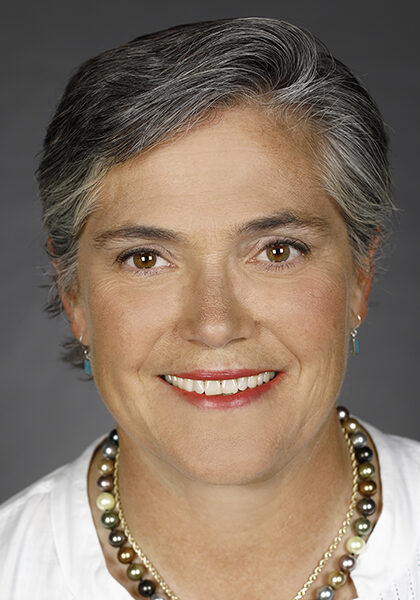 CorinneMartinez2sqr_2017